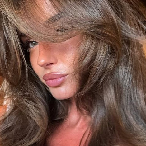 "Alesya" Pregnancy, Model Body, Perfect Beauty + Career Combo